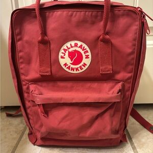 FjallRaven Kånken Deep Red Backpack